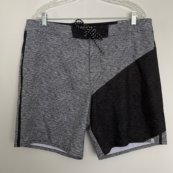 NWT American Eagle Outfitters Mens Board-short Size L - Picture 1 of 9